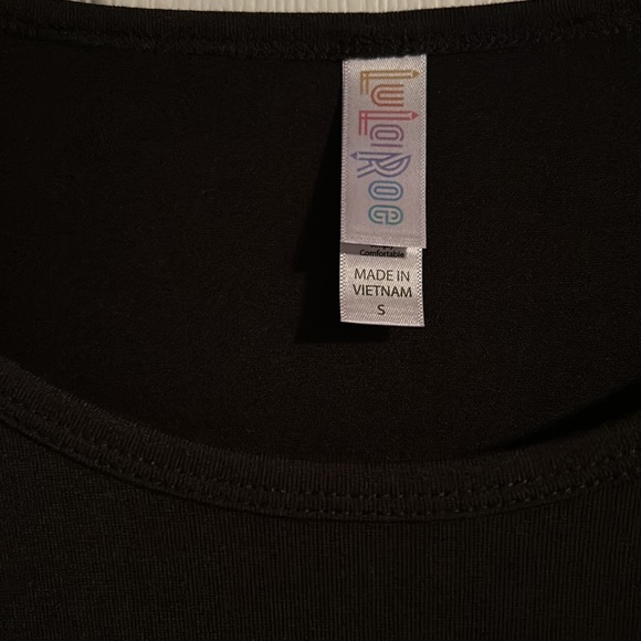 EUC Black long sleeve shirt - Picture 2 of 3